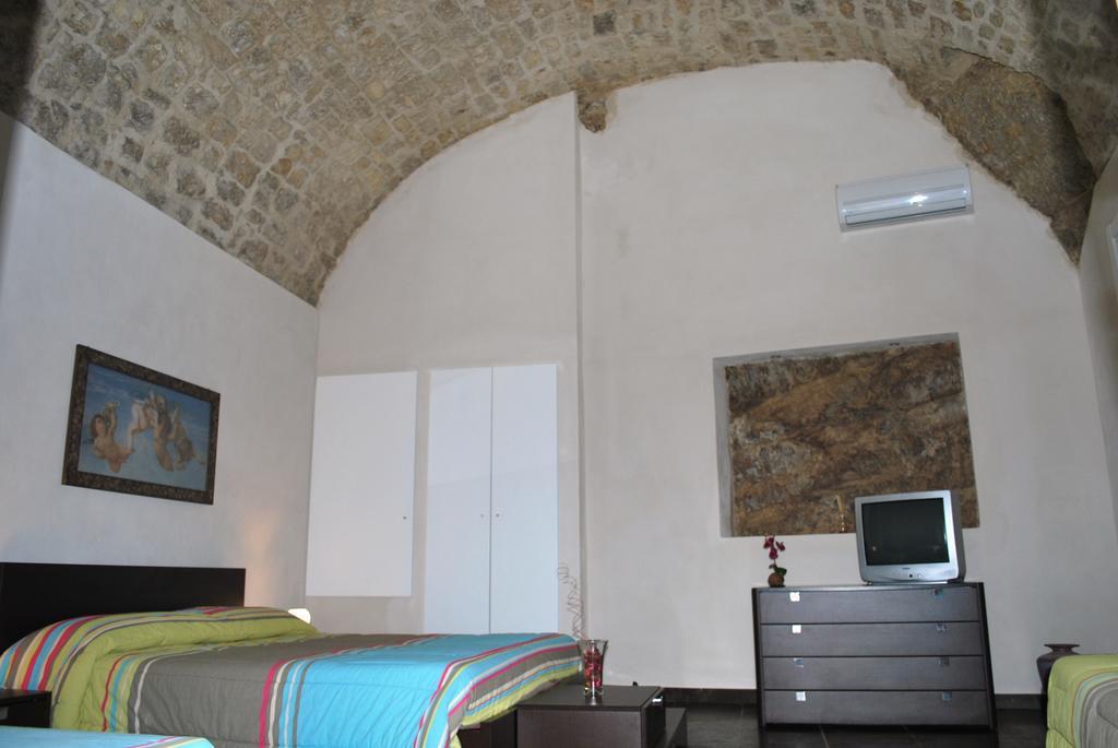 Casa Vacanze A Truatura Raguse Chambre photo