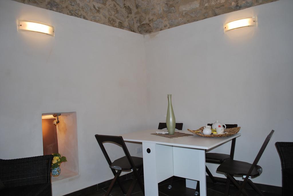 Casa Vacanze A Truatura Raguse Extérieur photo