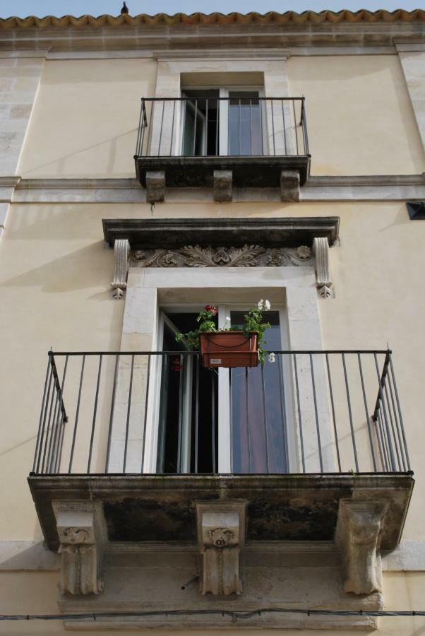 Casa Vacanze A Truatura Raguse Extérieur photo